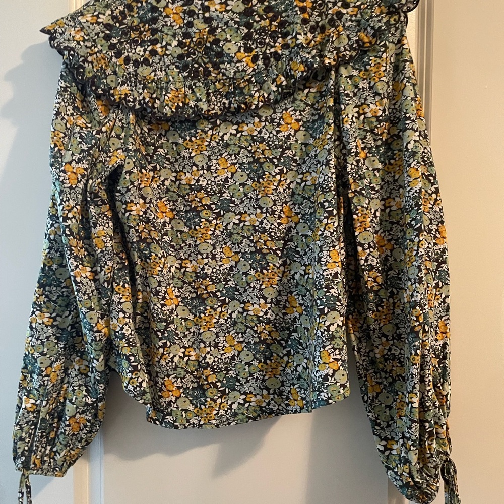 Universal Thread Floral Collared Blouse - image 3